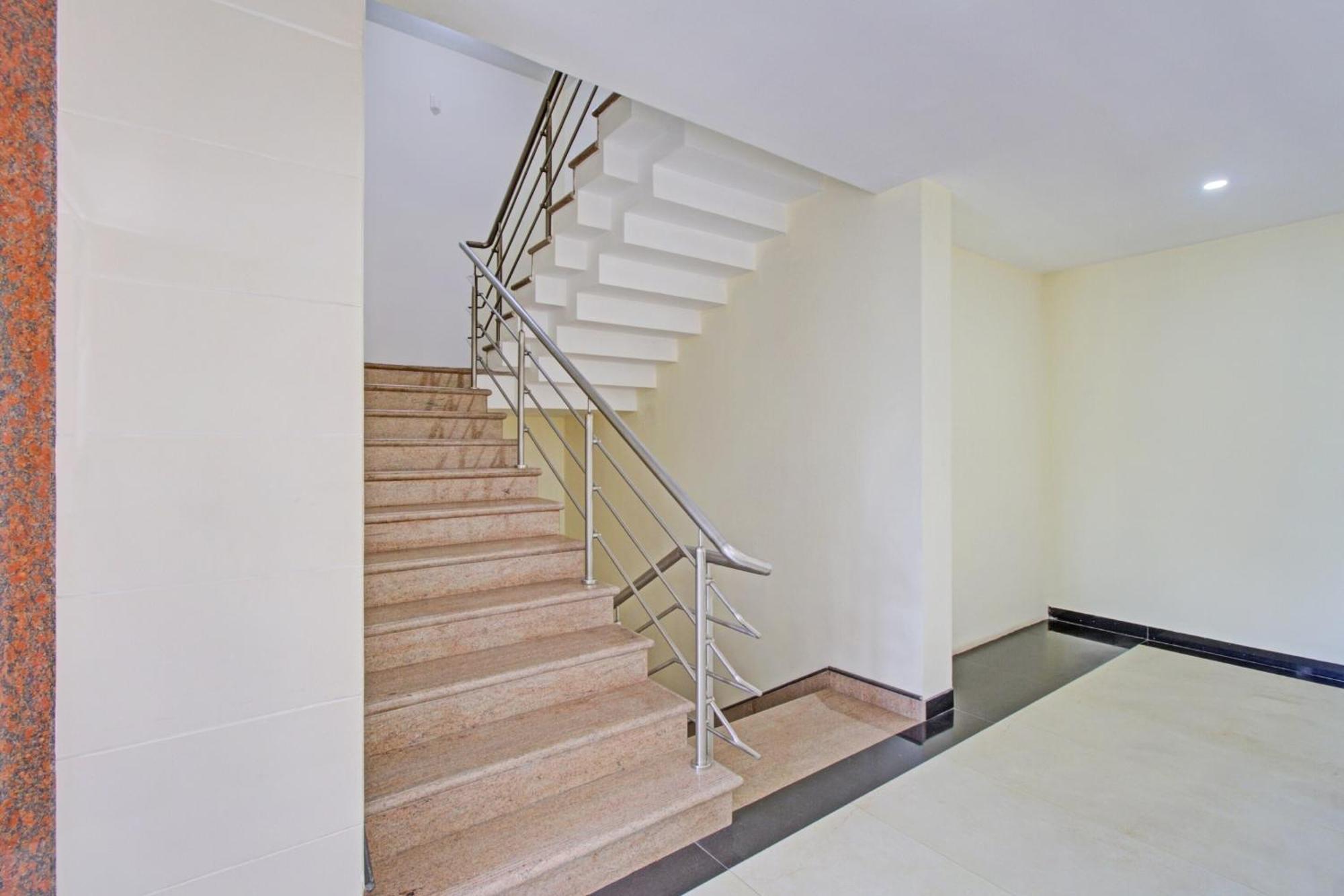 Collection O Venky"S Stay Inn Udupi Exterior photo