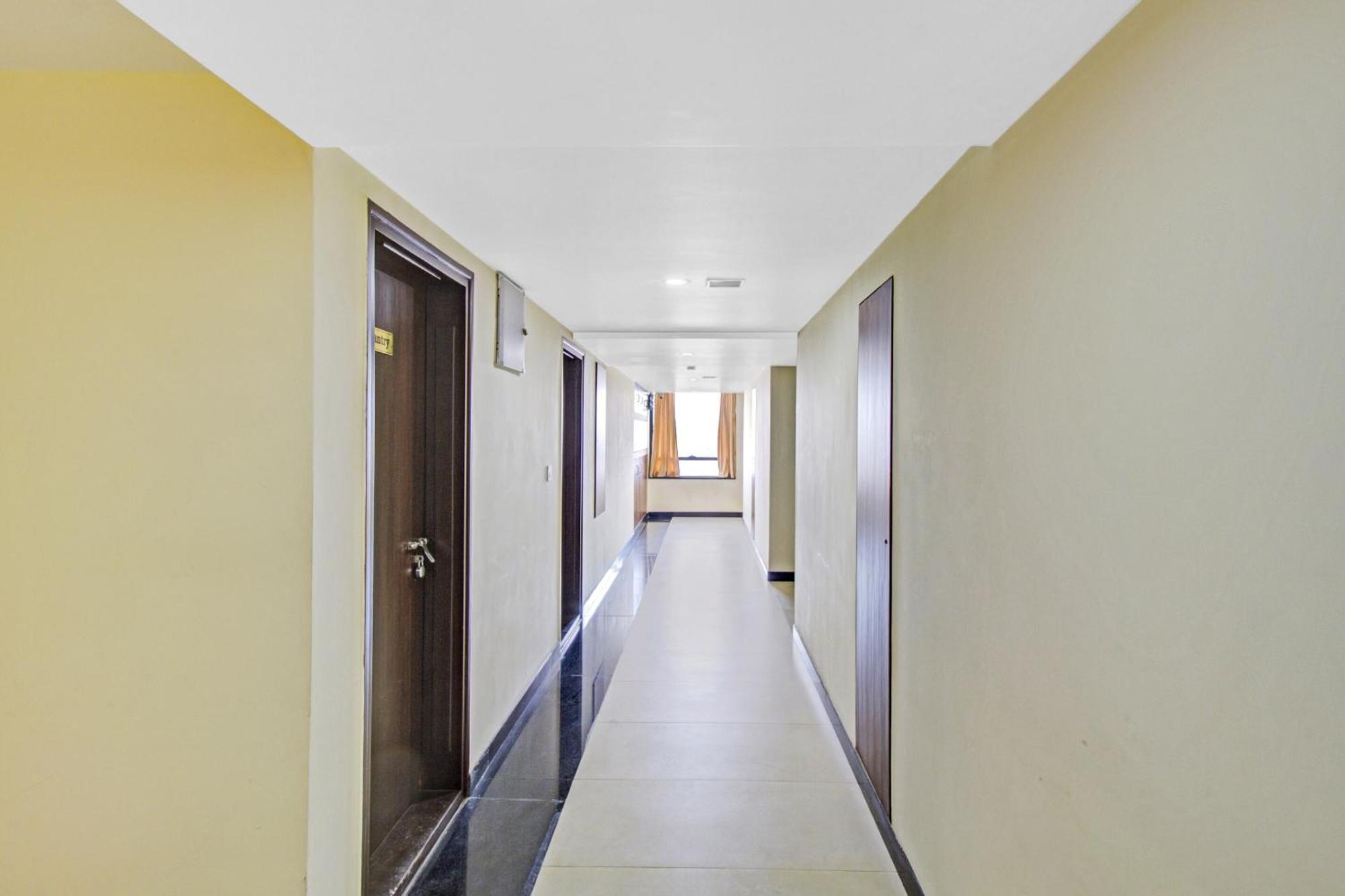 Collection O Venky"S Stay Inn Udupi Exterior photo
