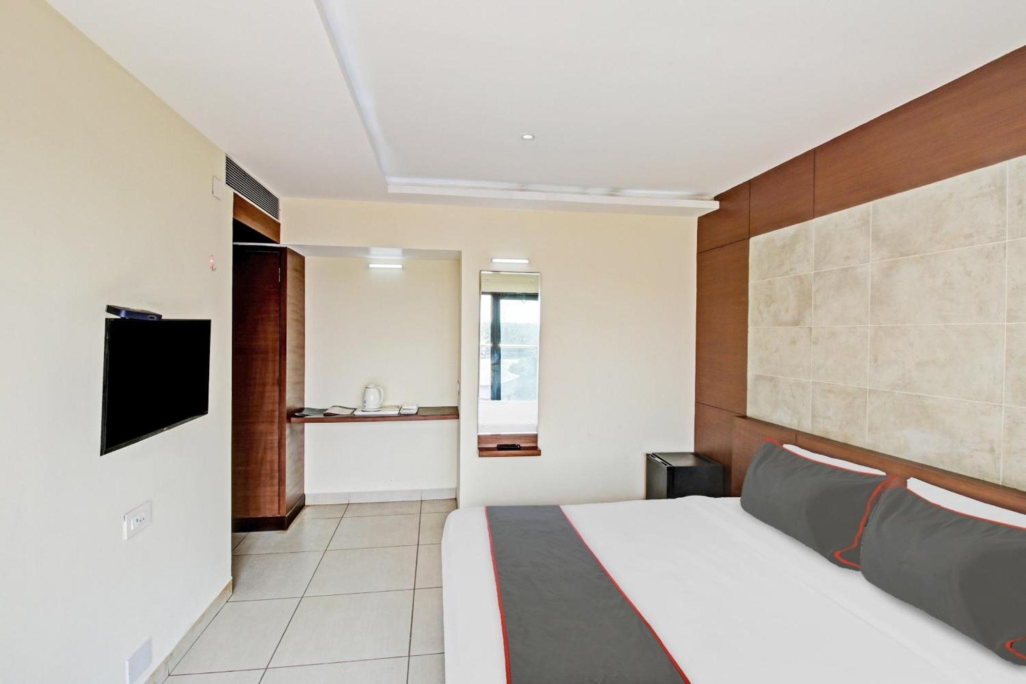 Collection O Venky"S Stay Inn Udupi Exterior photo