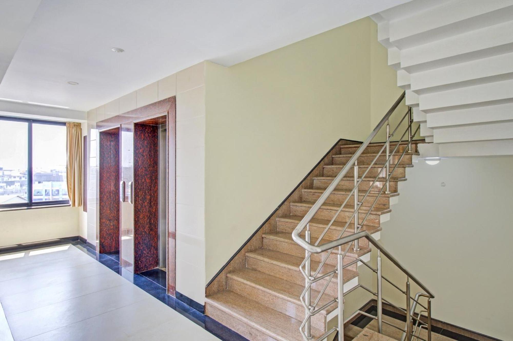 Collection O Venky"S Stay Inn Udupi Exterior photo